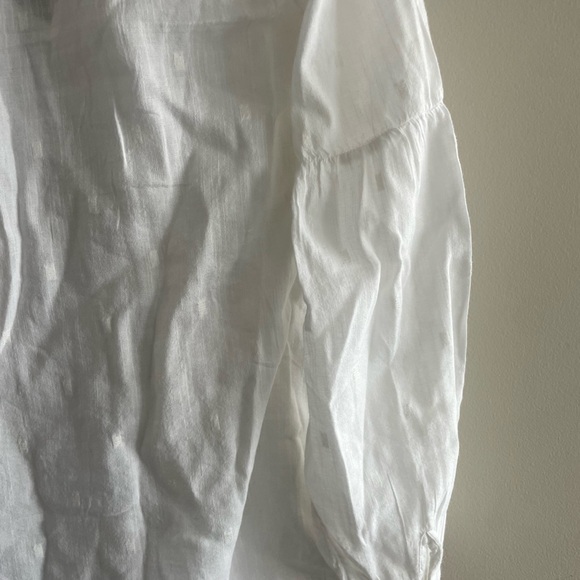 Old Navy White Relaxed Long Sleeve Blouse - Picture 10 of 12